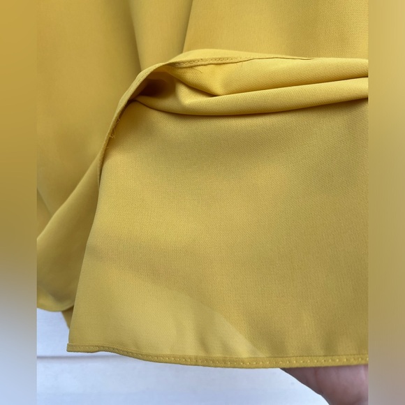 Topshop mustard thin strap front/back V-neck, lined top, side slits, size 2 - Picture 9 of 9